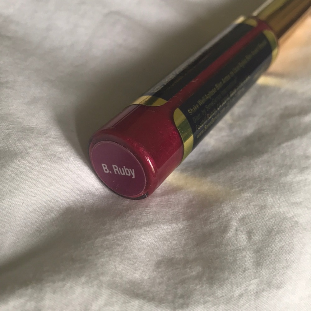 B. Ruby Lipsense 💕